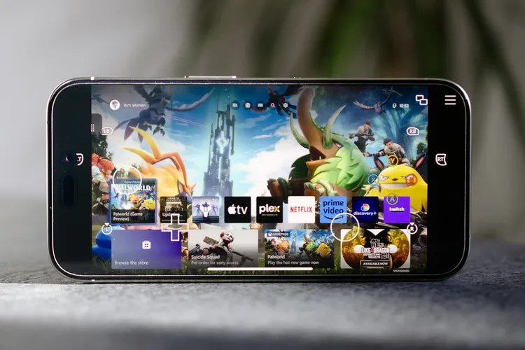 微软 Xbox App 将加入触控操作，无需手柄即可畅玩云游戏微软正在 iOS 和 Android 的 Xbox 应用中加入触控操作功能，目前这项功能已进入测试阶段，这意味着 Xbox 玩家们很快就可以用手机和平板电脑远程操控主机，无需蓝牙手柄即可畅玩云游戏