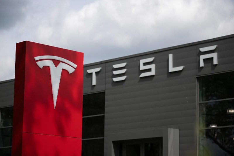 超过 200 万辆特斯拉汽车将接受另一轮 NHTSA 调查，以确定是否已真正解决自动驾驶安全问题周五，美国国家公路交通安全管理局(NHTSA)透露，它正在开展新的调查，以评估特斯拉去年 12 月针对超过 200 万辆汽车实施的召回修复是否真正足以解决围绕其自动驾驶辅助系统的安全问题