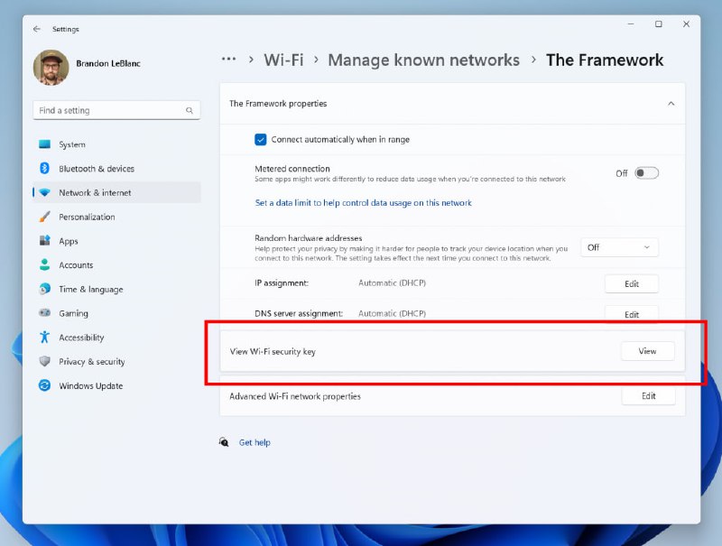 在最新的Windows 11预览版中，已支持查看所有已保存的Wi-Fi密码在Windows 11的新版本(23466)中，您现在可以通过进入 设置 > 网络和 internet > Wi-Fi，然后进入管理已知网络，以明文形式查看保存的SSID密钥