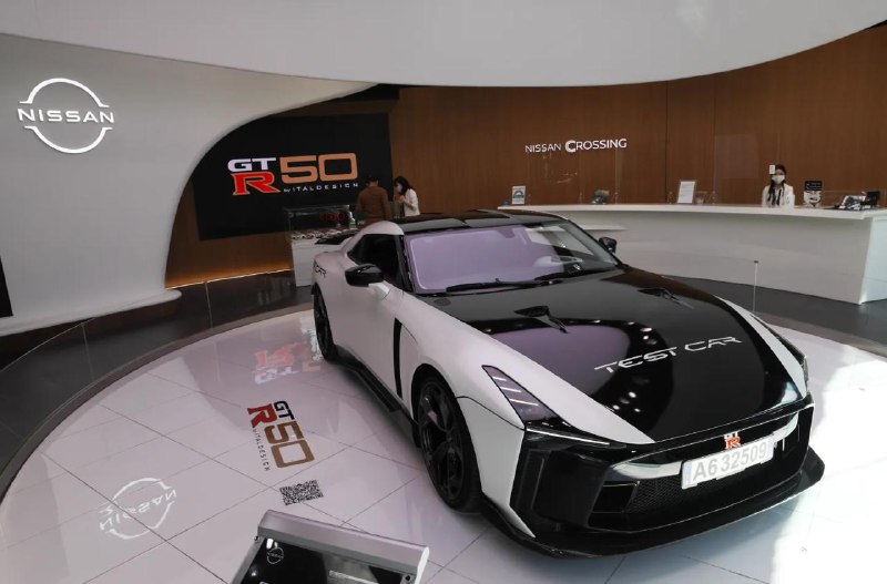 日产的 GT-R 计划在 2030 年以插电式混合动力形式回归或许它可以与下一代 NSX 共享一个平台据日产首席规划官 Ponz Pandikuthira 向《The Drive》透露，新款 R36 GT-R 将取代老旧的 R35，它将配备插电式混合动力系统，并将在三到五年内发布