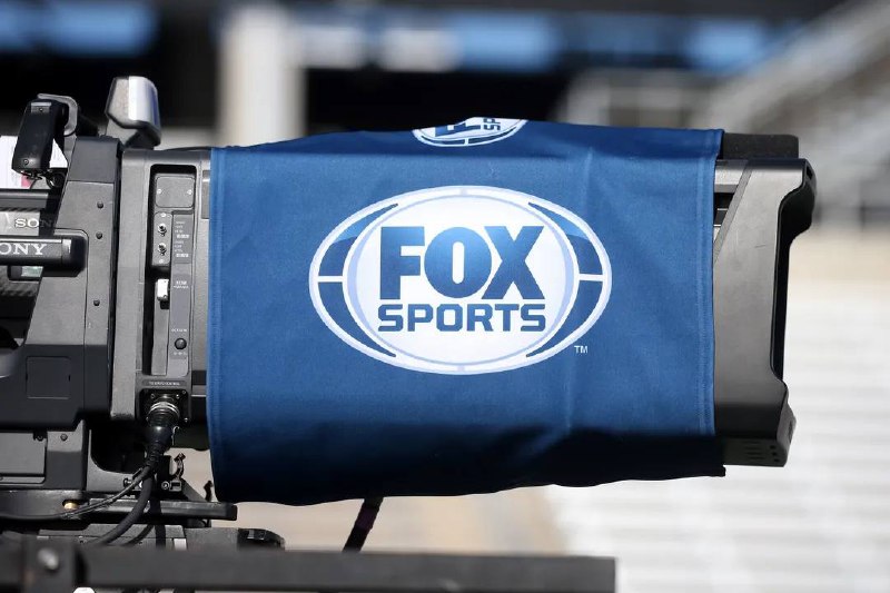 ESPN、福克斯和华纳兄弟将联手推出了一款强大的体育流媒体应用 据CNBC和《体育商业日报》早些时候报道，华纳兄弟探索频道正准备与ESPN /迪士尼和福克斯体育合作推出一项流媒体服务