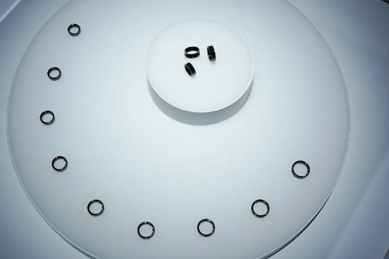 三星先发制人起诉Oura，以阻止智能戒指的专利索赔三星并没有等着 Oura 对其即将推出的智能戒指提出任何专利索赔