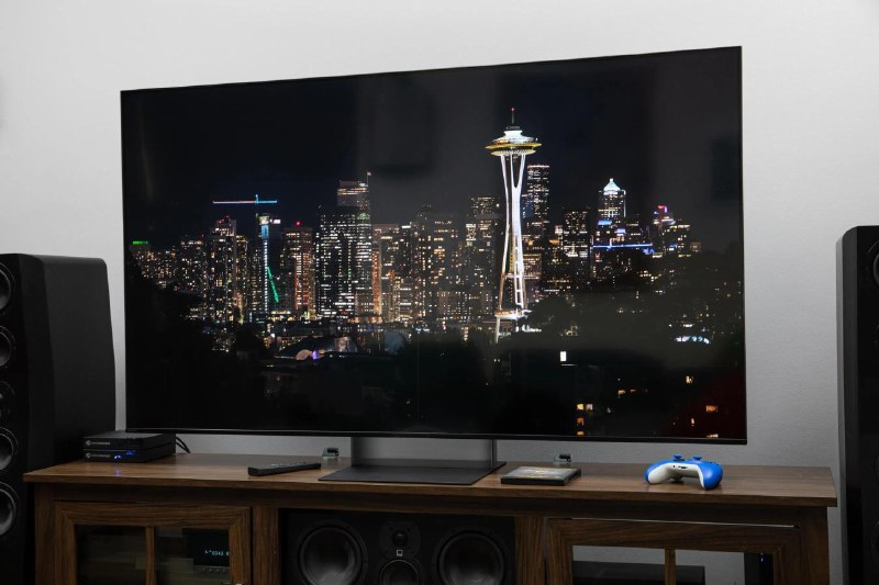 索尼推出其首款 RGB 电视Bravia 7 II ，65英寸售价$2600这款电视与旗舰机型 Bravia 9 II 一同亮相
