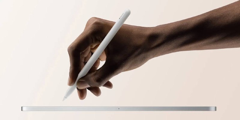 iPadOS 17.5 Beta 表明，新款iPad Pro可能真的搭载M4芯片近日 9to5Mac 在 iPadOS 17.5 beta 文件中发现了四款未发布的 iPad 模型的新显示固件时，也公开了每款模型的标识符： • iPad16,3 • iPad16,4 • iPad16,5 • iPad16,6这些标识符很可能代表新的 iPad Pro，包括 11 寸和 12.9 寸两种尺寸以及 Wi-Fi 和 Cellular 版本