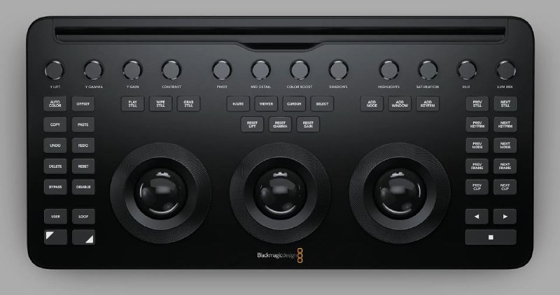 Blackmagic Design公司发布了一款适用于 iPad 的 DaVinci Resolve 操控面板Blackmagic Design 在 2022 年宣布其视频编辑软件 DaVinci Resolve 即将登陆 iPad，尽管该软件支持多点触控输入和苹果笔，但有时候，专为某一目的设计的硬件表现更胜一筹