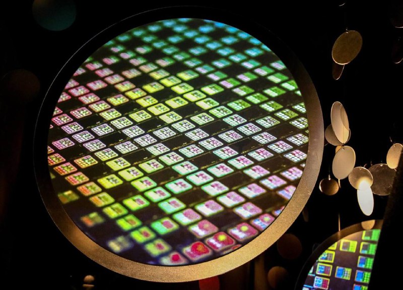 苹果抢占台积电大部份 2nm 生产线产能　最快 iPhone 17 Pro 采用据最新传闻，苹果可能已经确保了台积电大部分初期的 2nm 晶片产能