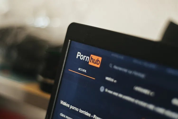 Pornhub 封锁犹他州用户以抗议年龄验证法Pornhub 已经封锁了犹他州的所有用户，以抗议该州的在线年龄验证法将于周三生效