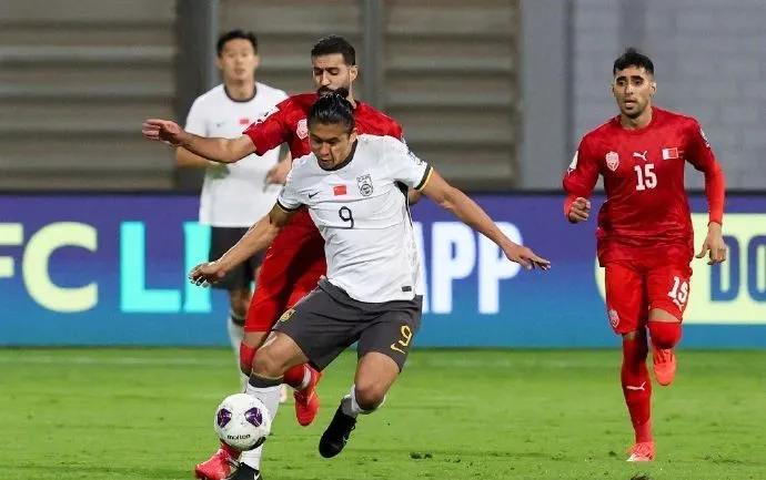 国足1:0战胜巴林队刚刚，在2026美加墨世界杯亚洲区预选赛18强赛第五轮比赛中，中国男足1:0战胜巴林队，成功攻克“关键客场”