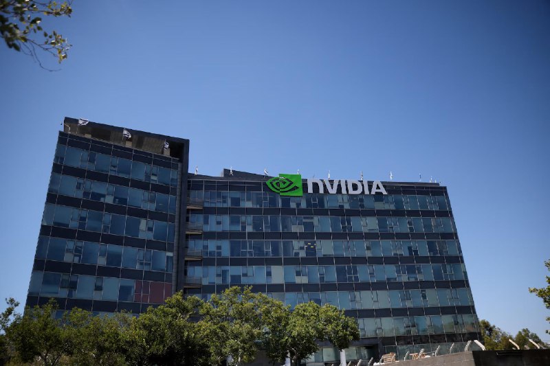 软银和英伟达计划以 140 亿美元的估值投资 Skild AI据《路透社》消息，日本软银集团和英伟达正在协商投资 Skild AI，这轮融资超过 10 亿美元，可能将这家机器人基础模型开发商的估值定在大约 140 亿美元