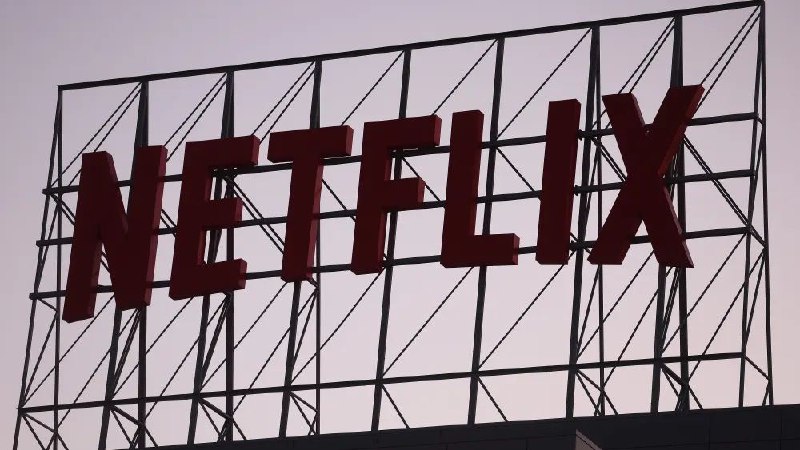分析师表示:预计 Netflix 今年将再次提高订阅价格瑞银证券(UBS Securities)分析师表示，Netflix 预计将在2024年对其流媒体计划加价-此举应会加快其收入和盈利增长-因为它继续在整体电视收视率中占据更大份额