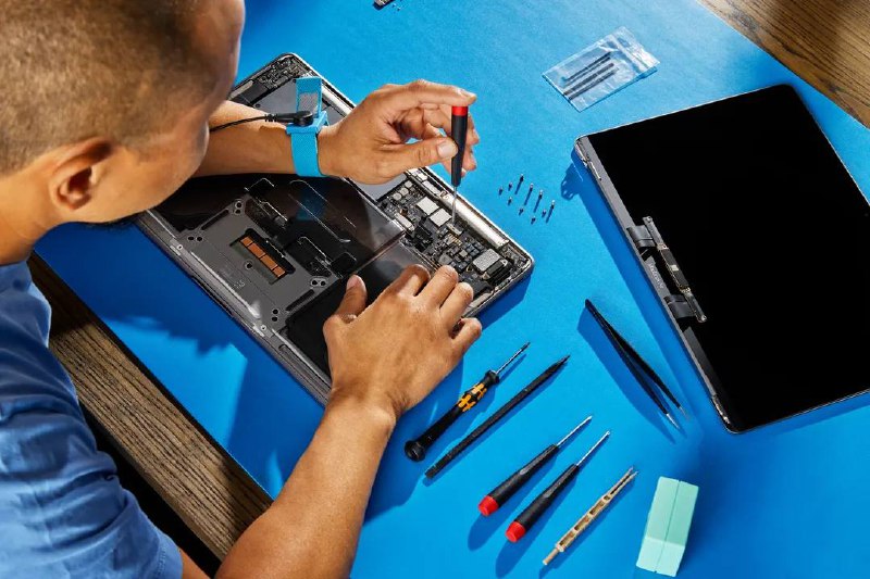 Apple 的 DIY 维修服务在欧洲推出Apple 今天宣布，将向比利时、法国、德国、意大利、波兰、西班牙、瑞典和英国的客户提供正品苹果零件、工具和手册，供他们自行进行维修