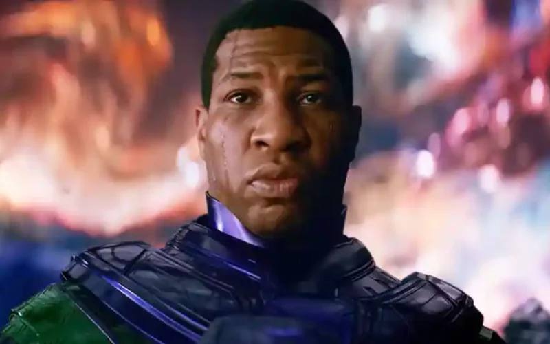 《复仇者联盟 5 ：康之王朝》 将改名暗示征服者康不再成主线《The Hollywood Reporter 》近日揭露了 Marvel Studios 在面对 2023 年种种挑战后所做出的改变，其中最显著的调整是似乎将从近期项目中设定好的反派角色“征服者康” Kang 淡出