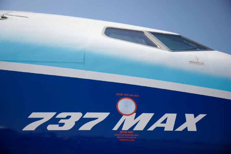 波音在737 Max飞机上发现新缺陷，美国联邦航空管理局称不是安全威胁波音公司发现，其最大供应商在一个组件上钻孔不当，该组件帮助维持737 Max喷气式飞机的机舱压力