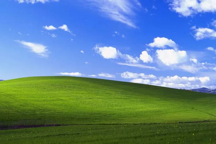 有大神破解了 Windows XP 的离线激活令人难以置信的是，Windows XP的激活算法终于被完全破解了，并允许离线激活，据 The Register 报道，一篇关于tinyapps的博客文章涵盖了 Reddit 上的一篇讨论它的帖子，但该程序显然已经存在了至少几个月，并可能以种子下载的形式流传