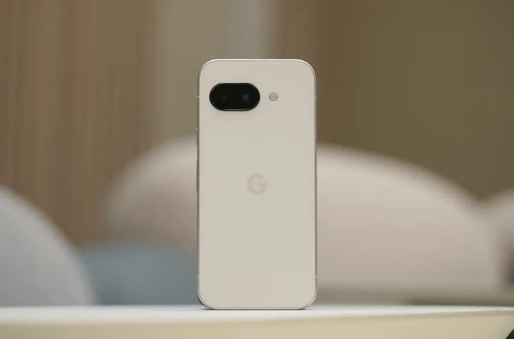 Google 短暂推迟 Pixel 9A 的发布，以调查“组件质量问题”谷歌还没有开始接受刚刚发布的手机的预订，这有些不寻常