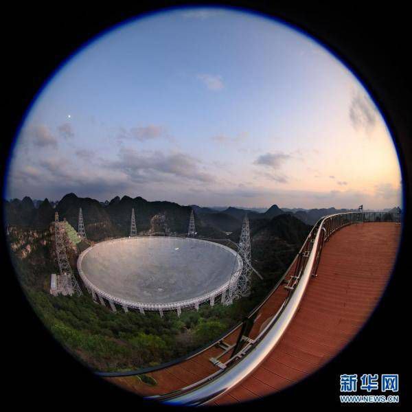 中国天眼”将于4月1日正式对全球科学界开放:2020年1月11日拍摄的“中国天眼”全景（检修期间拍摄）