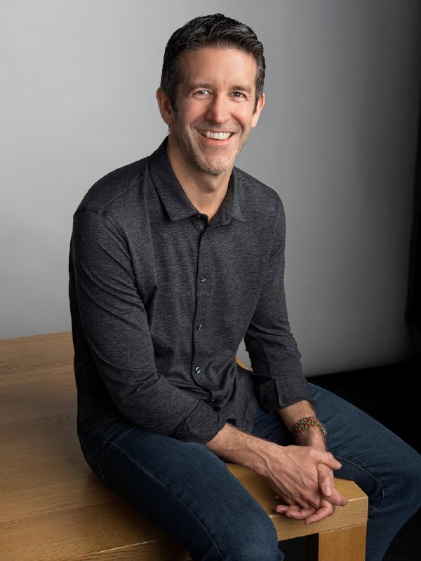 Apple CEO Tim Cook离职，John Ternus接任Tim Cook将出任苹果执行董事长，新CEO 9月上任