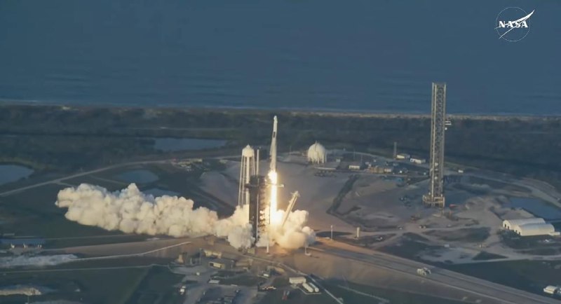 NASA 的 SpaceX 第10次载人任务成功发射前往国际空间站短暂交接后，滞留空间站的宇航员将在不早于 3 月 19 日（星期三）返回地球