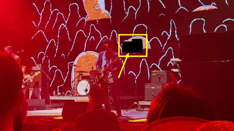 苹果承认 iPhone 17 系列、iPhone Air 拍照偶现黑色方块，承诺尽快修复MacRumors 昨日发布博文，报道称苹果承认 iPhone 17 系列以及 iPhone Air 存在相机故障，在极亮 LED 灯光直射时，拍摄照片可能出现黑色方块和白色曲线