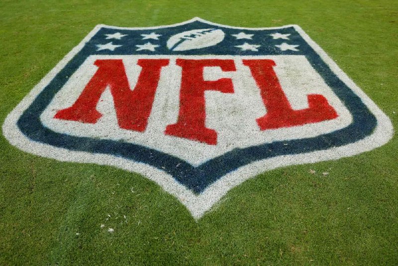 Netflix 可能会在 2024 年圣诞节获得两场 NFL 比赛的直播权据报道，Netflix 即将首次进军大型体育赛事直播领域，该公司有望在 2024 年圣诞节赢得两场 NFL 比赛的直播权