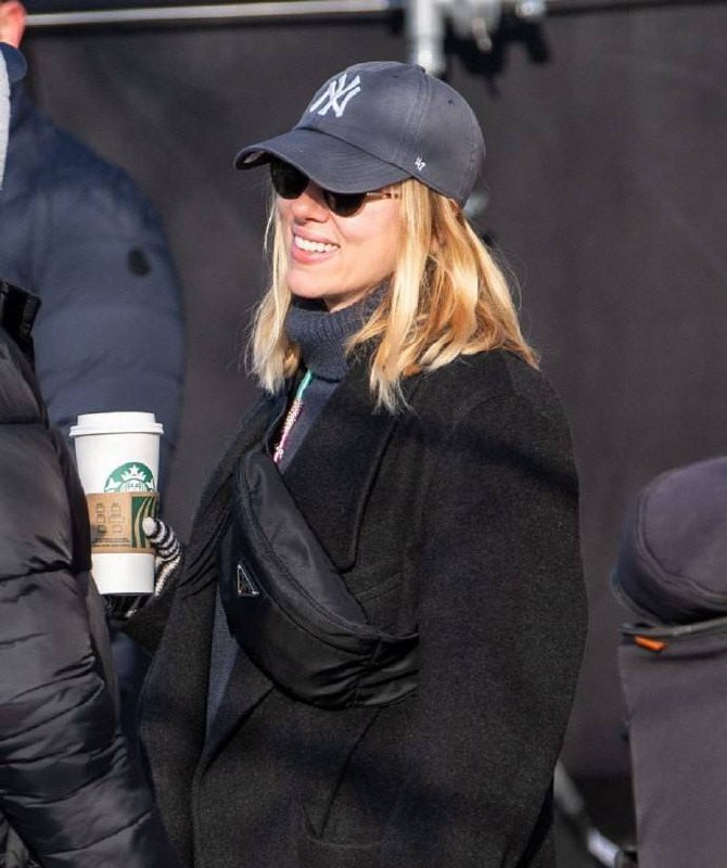 《了不起的埃莉诺》开拍 斯嘉丽约翰逊转行当导演演员斯嘉丽·约翰逊转型做导演，她执导的首部剧情长片《了不起的埃莉诺》正式开拍，她曾于2009年作为导演拍摄短片《破鞋》，但口碑平平