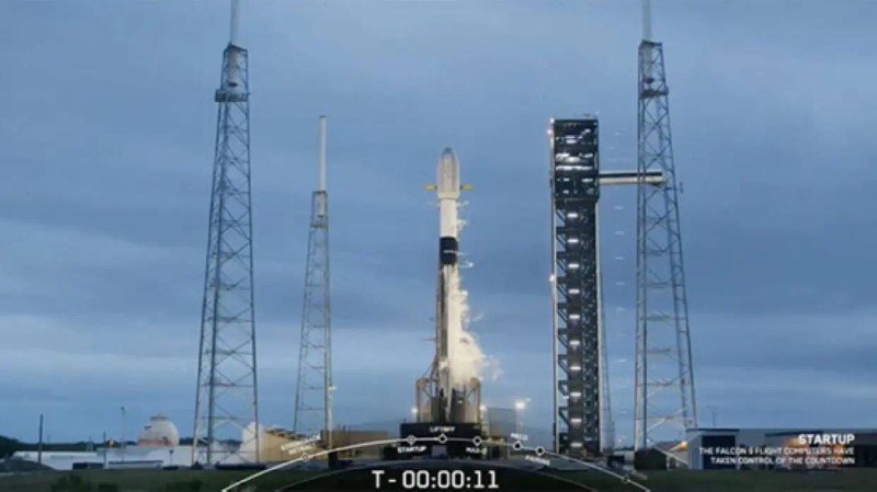 SpaceX 首次实现跨国回收据美国福克斯新闻网报道，美国太空探索技术公司（SpaceX）创造了一项历史纪录，即让人类首次从一个国家向太空发射火箭，然后在另一个国家完成火箭的跨国回收