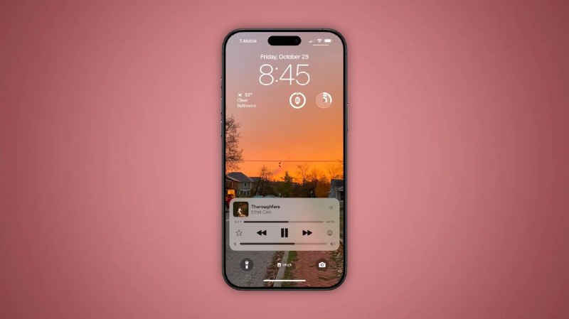 iOS 18.2 允许您重新将音量滑块添加到 iPhone 的锁屏界面随着 iOS 16 于 2022 年的发布，苹果在 iPhone 锁屏上移除了音量滑块，除非是在使用 AirPlay 时