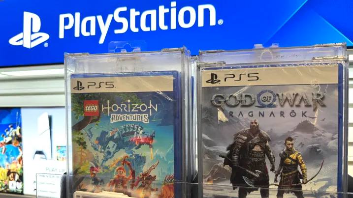 PS 5 游戏假期销量强劲，索尼上调全年业绩预期索尼周四公布第三财季游戏销售额大幅增长，并上调了全年收入和利润预测