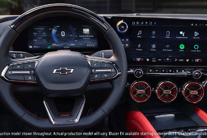 通用汽车计划未来推出的电动汽车将不再支持 Apple CarPlay 和 Android Auto 路透社 (Reuters)首先报道了这一举措，这意味着车主无法再将手机屏幕投射到车辆的仪表盘信息娱乐显示屏上