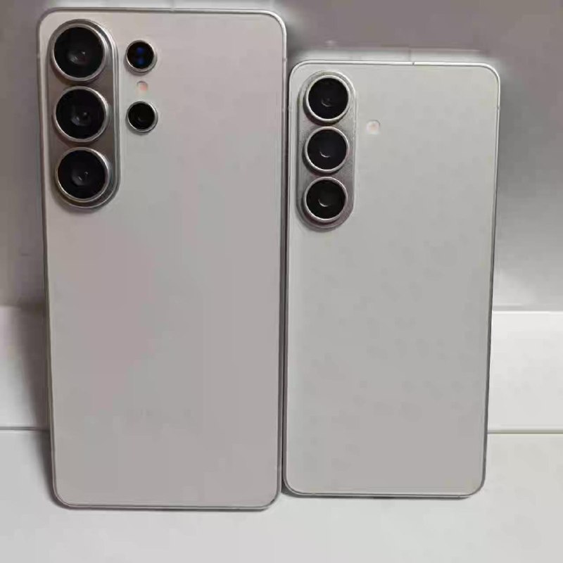 泄露视频展示了Galaxy S26 Ultra 的全新相机模组设计采用凸起的摄像头模组OnLeaks 在 X 上发布了几张疑似样机的照片和视频，与九月曝光的渲染图相呼应