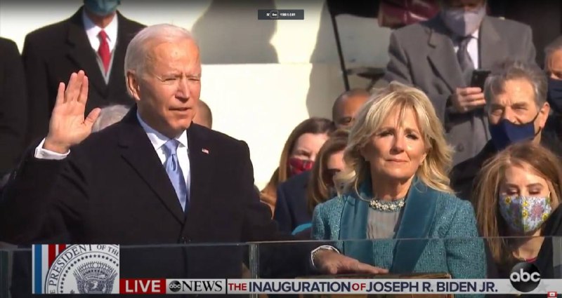#世界大事美国时间11点50分,美国第46任总统拜登(Joseph Robinette Biden, Jr) 宣誓就职.此前: 新任共和党议员计划将在其就任第二天启动 弹劾拜登的议案