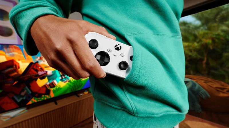 Xbox推出全新XBOX Nano手柄，售价$49.99XBOX Nano 手柄长度略超 5 英寸，重量仅 3.5 盎司，是Xbox迄今最小的手柄，比大多数现代智能手机更轻、更短