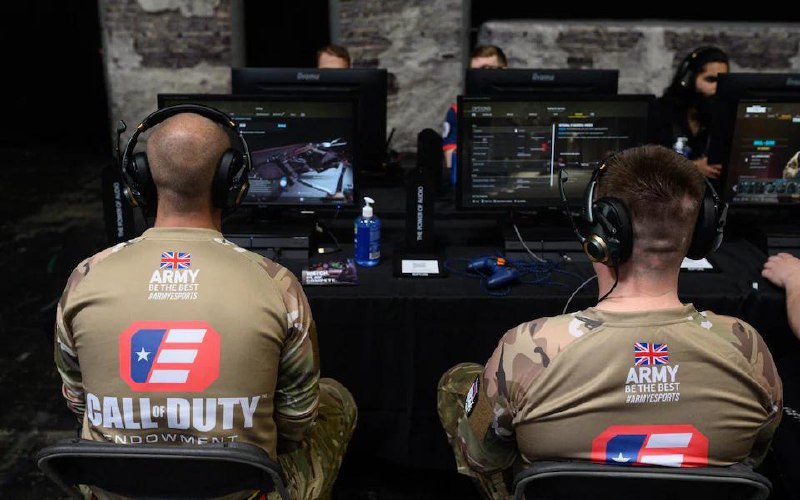 英军将使用《使命召唤》来训练士兵一位英国陆军领导说，士兵们正通过玩《使命召唤》等电脑游戏来增强他们的“战斗准备”