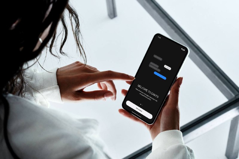 Nothing Phone 2现已支持iMessage ，这是安卓设备首次集成此类功能现在，Nothing Phone 2的用户可以使用蓝色气泡了