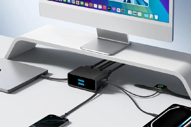 Anker 的新款桌面充电站提供可收缩的USB-C 线Anker(安克)推出的 7 合 1 Nano 充电站能同时为四个设备充电，售价 89.99 美元，你可以通过在背面插入其他电源适配器，增加更多的 USB 接口