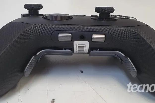 多款未发布的 Xbox 手柄被巴西监管机构Anatel公开包括Xbox Elite 3（精英版）以及更小尺寸 Xbox 手柄更小尺寸的Xbox手柄据《Tecnoblog》 报道，它的外观与 8BitDo 和 HyperX 等第三方产品相似