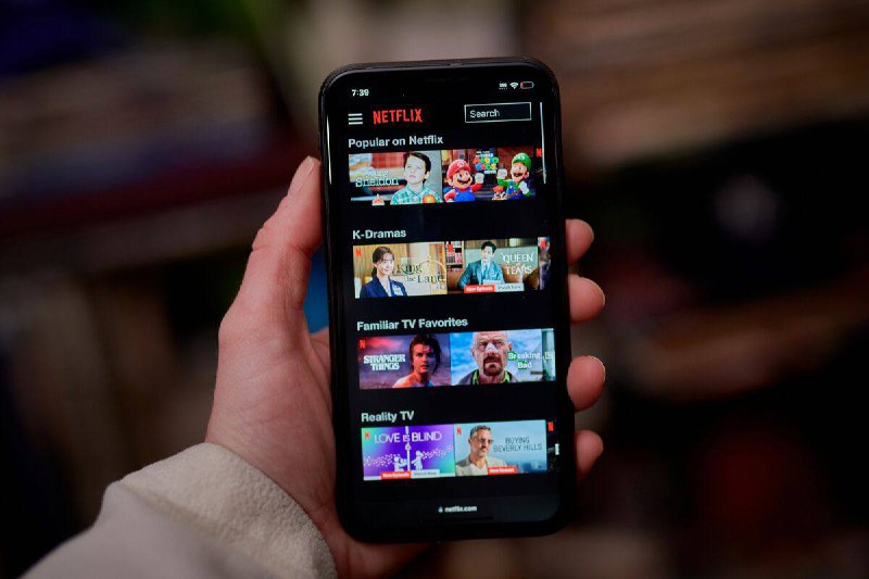 Netflix 考虑推出免费的广告版串流服务，限欧洲和亚洲观众据 Bloomberg 报导，Netflix 正内部讨论推出免费的广告支持计划