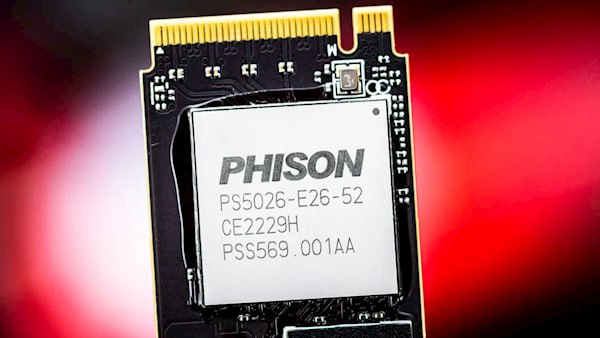 群联否认Windows 11更新会损坏SSD：4500小时测试仍无法重现 建议用户使用散热器  前不久，微软推送Windows 11更新KB5063878，本来是用于解决游戏性能下降的问题，却意外引发大规模SSD故障