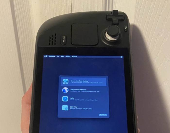 Steam Deck掌机可装“黑苹果” 开发者成功安装macOS 15 Sequoia开发者kaitlyn在X平台上分享道：“在朋友们的鼎力相助下，我们历经艰辛，终于实现了macOS在Steam Deck上的运行