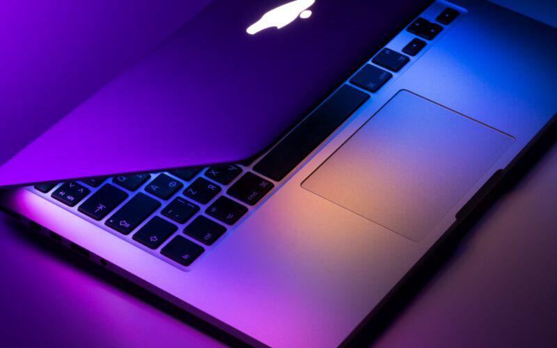９ 款 Mac 型号列入已停产产品清单　Intel 时代即将终结Apple 最近调整了多款 Mac 产品的支持状态，将多款 2015 年至 2016 年推出的型号列为已停产产品，同时也有三款较新的机型被归类为「过时产品」