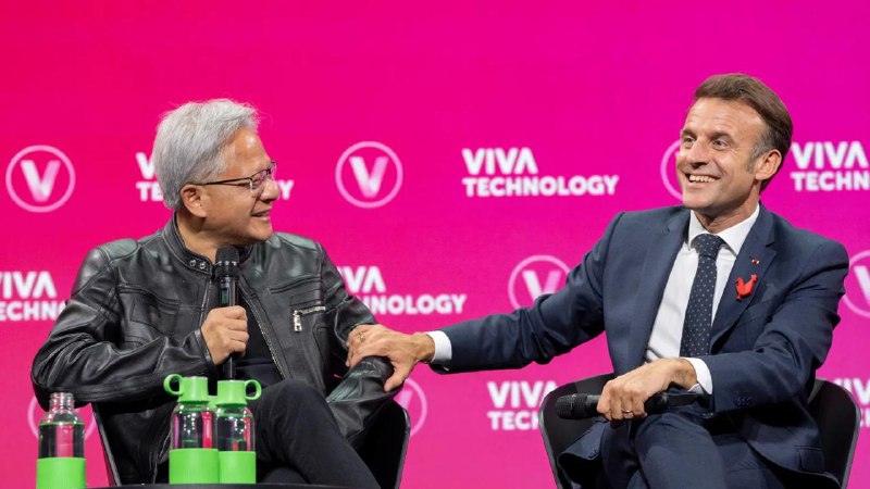 黄仁勋称：量子计算技术正处于拐点、英伟达将在德国建设首个工业 AI 云，两年内欧洲算力提升10倍、马克龙希望高端芯片重回法国量子计算技术正处于拐点周三，黄仁勋在 Nvidia 的 GTC 巴黎开发者大会上发表主题演讲时表示，他越来越看好量子计算，他预计量子计算将在未来几年开始解决现实世界的问题