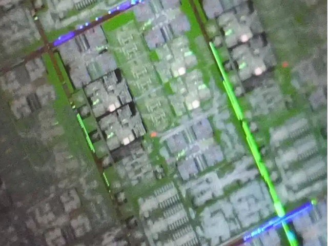 Intel 18A工艺初步成功：已达到预期密度据《Wccftech》报导，从Chips and Cheese 分享的图片可见，Panther Lake 的Compute Tile 配备2 个Cougar Cove (P-Core) 以及3 个Darkmont (E-Core) 群集，而每个E-Core 群集拥有4 个核心